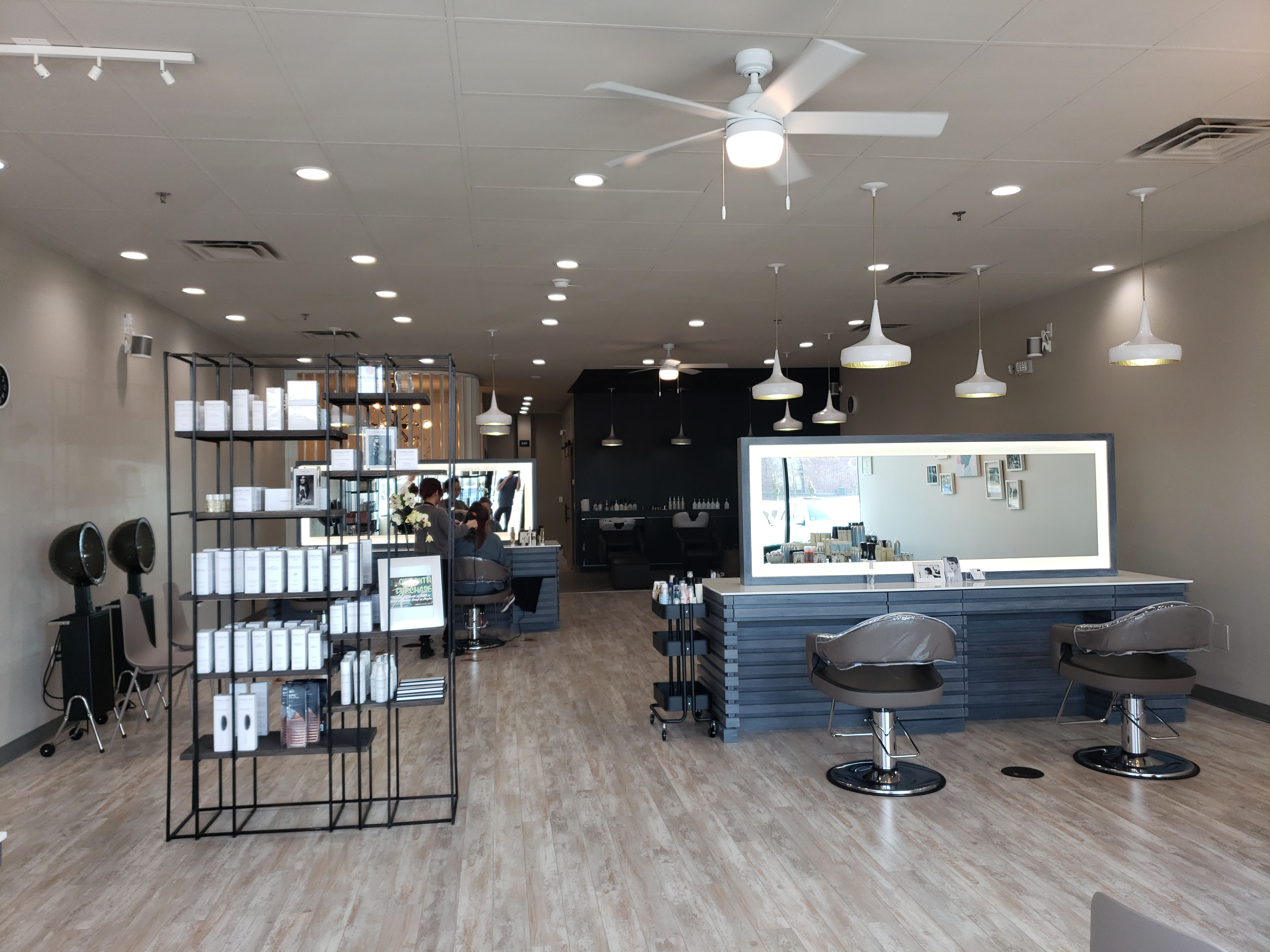 Jovie Salon_0003.jpg